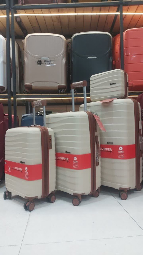 چمدان مونزا رنگ کرم