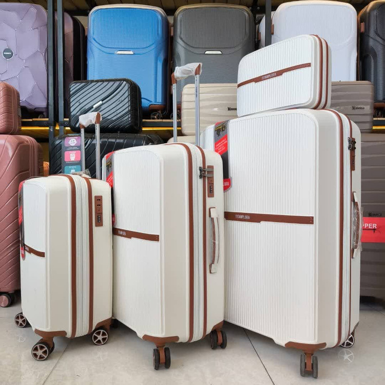 چمدان تیتان رنگ سفید