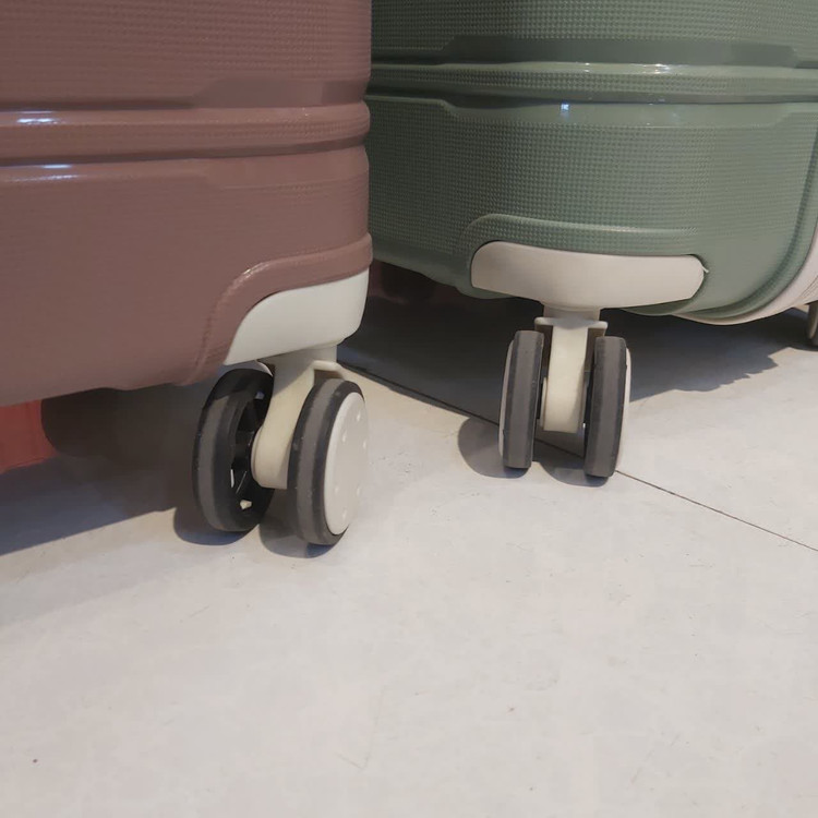 چرخ های چمدان ریکاردو